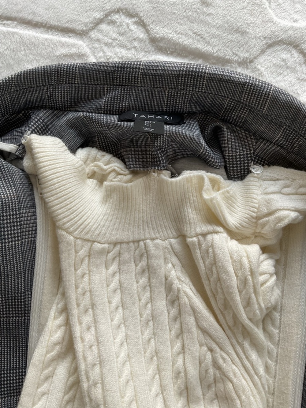 Tahari Women Plaid Blazer Jacket w/ Removable Hoodie Insert Gray Size L 2-in-1 - Picture 6 of 10